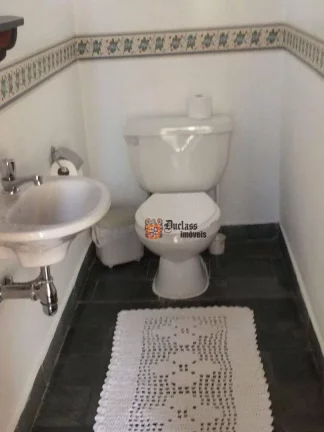 Imagem Sobrado com 3 dormitórios à venda, 145 m² por R$ 1.200.000,00 - Vale Encantado - Campos do Jordão/SP