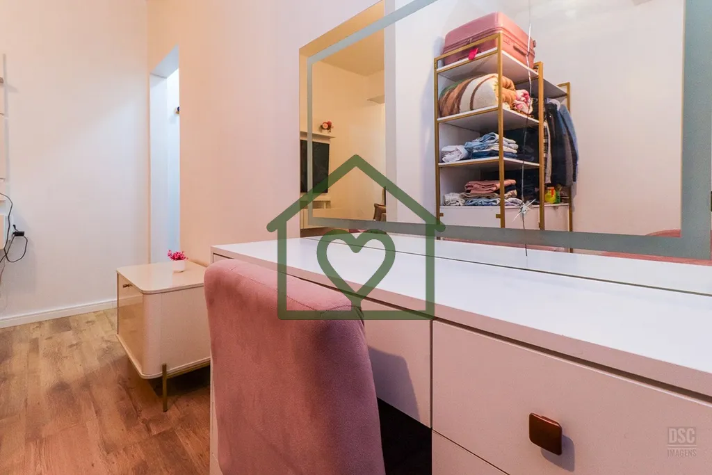 Imagem À venda um charmoso apartamento localizado na região sul do Brasil, no prestigiado bairro de Moinh...