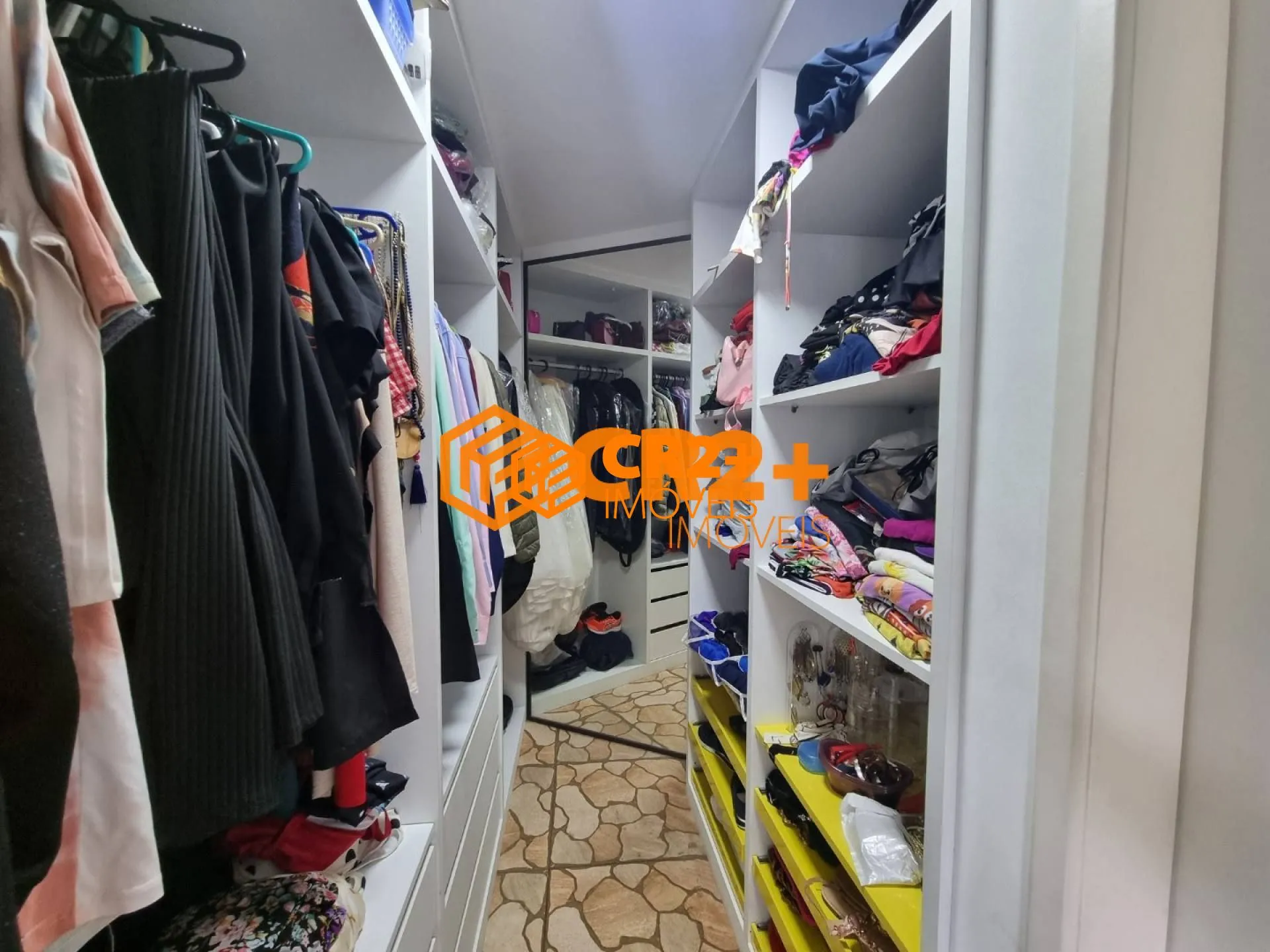Imagem Apartamento a Venda com 4 quartos 3 suítes em Casa Forte 200m² em Recife