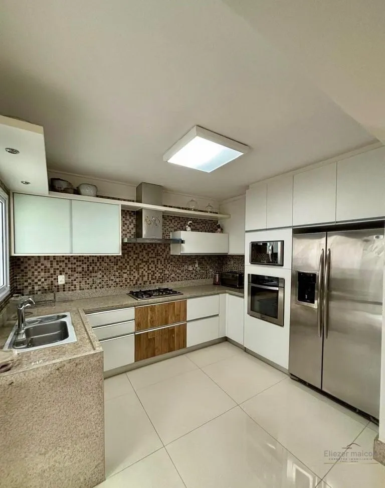 Imagem Casa à Venda em condominio fechado no Jardim Country Club, Poços de Caldas - MG