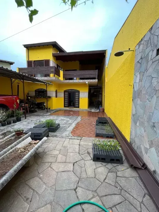 Imagem Sobrado à venda, Parque Jaraguá, Taubaté, SP
