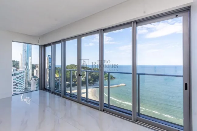 Imagem Apartamento Frente Mar com 5 suítes à venda na Barra Norte em Balneário Camboriú
