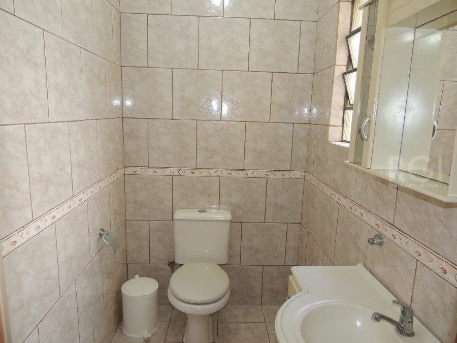 Imagem Sobrado para Venda - 280m², 3 dormitórios, 2 vagas - Alegria