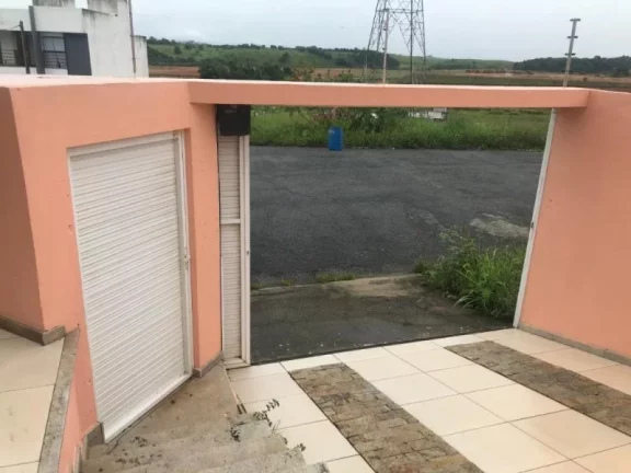 Imagem CASA À VENDA NO BAIRRO VALE DAS PALMEIRAS, MACAÉ/RJ.