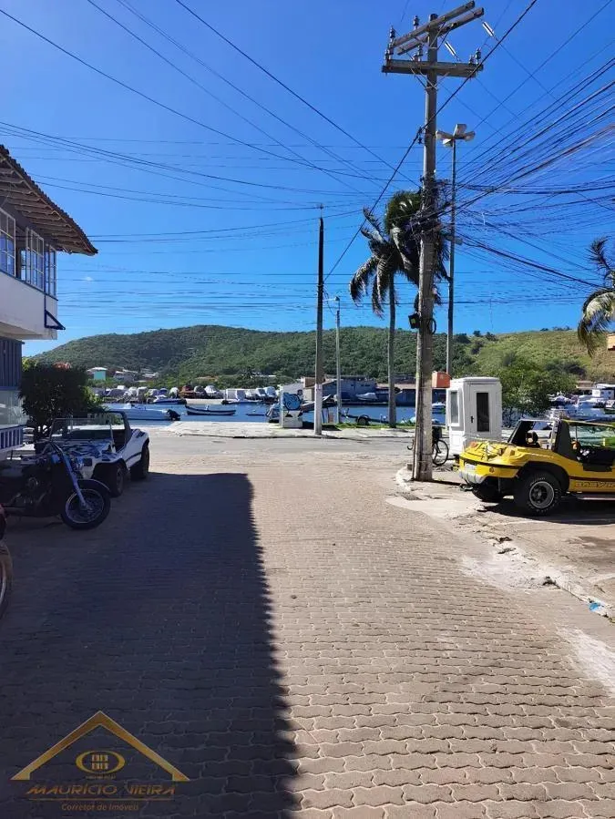 Imagem Casa em Condomínio para Venda em Cabo Frio / RJ no bairro Portinho