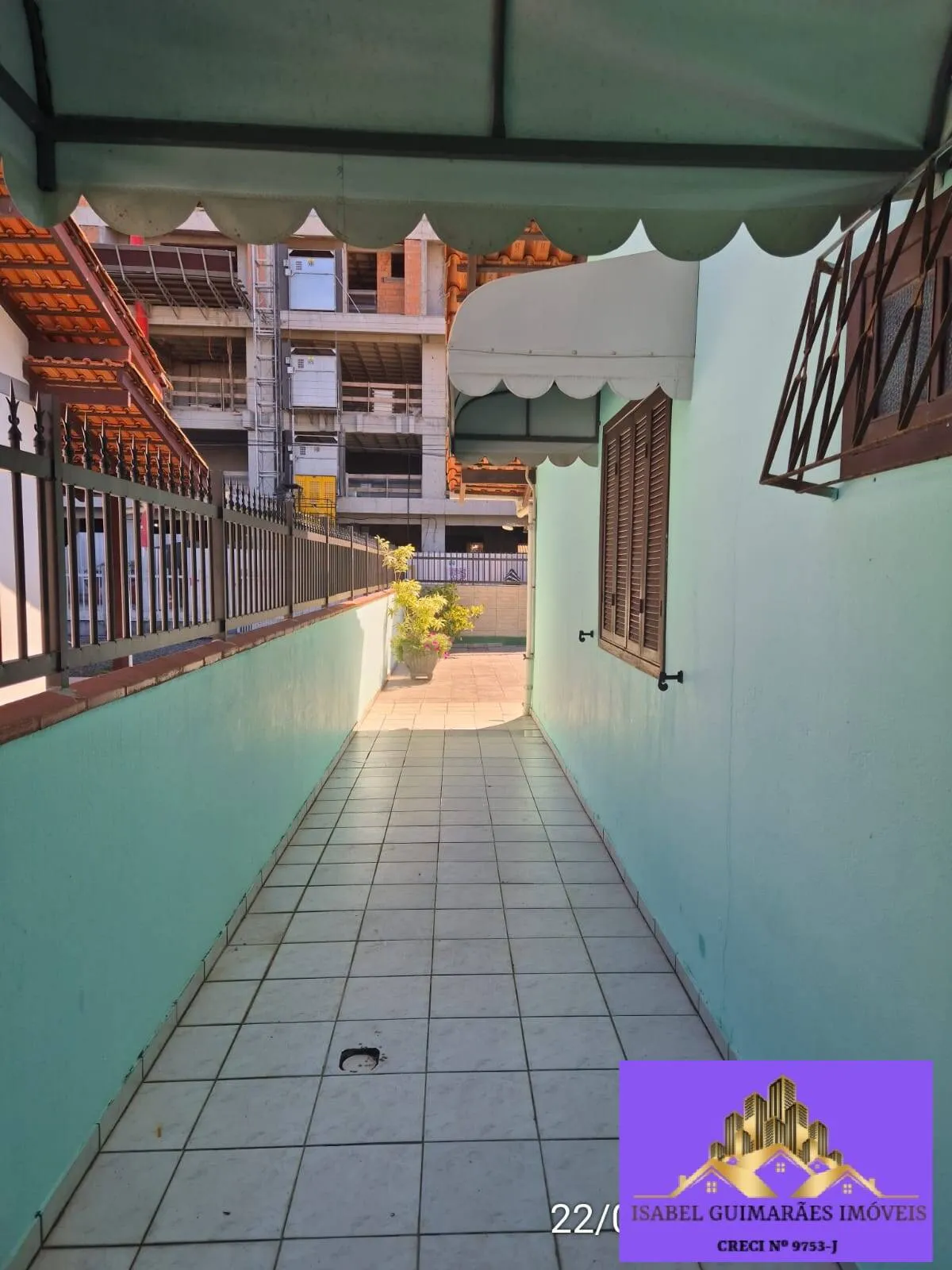 Imagem Alugo Casa Mobiliada, 04 quartos, 02 banheiros, no Centro de Navegantes