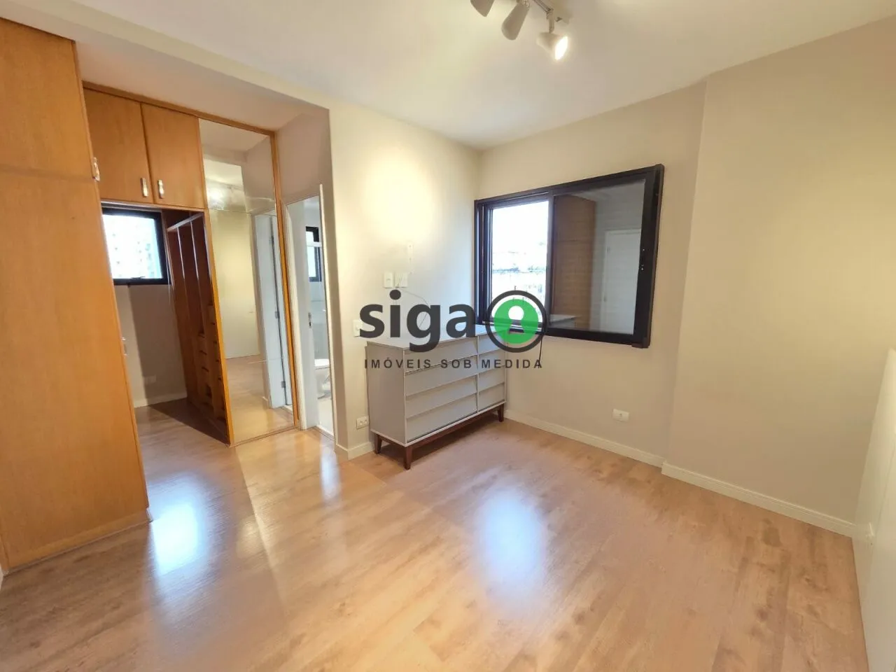 Imagem Apartamento reformado para locação no Brooklin 112 m² 3 dormitórios suíte e lazer completo