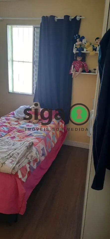 Imagem Sobrado com Quintal Amplo e IPTU Isento em Localização Estratégica.