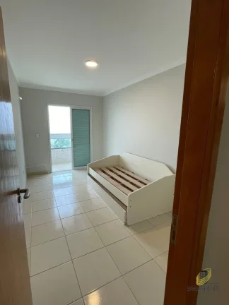 Imagem Apartamento à venda em Praia Grande-SP, Caiçara: 3 quartos, 1 suíte, 2 banheiros, 2 vagas, 176,47 m². Confira!