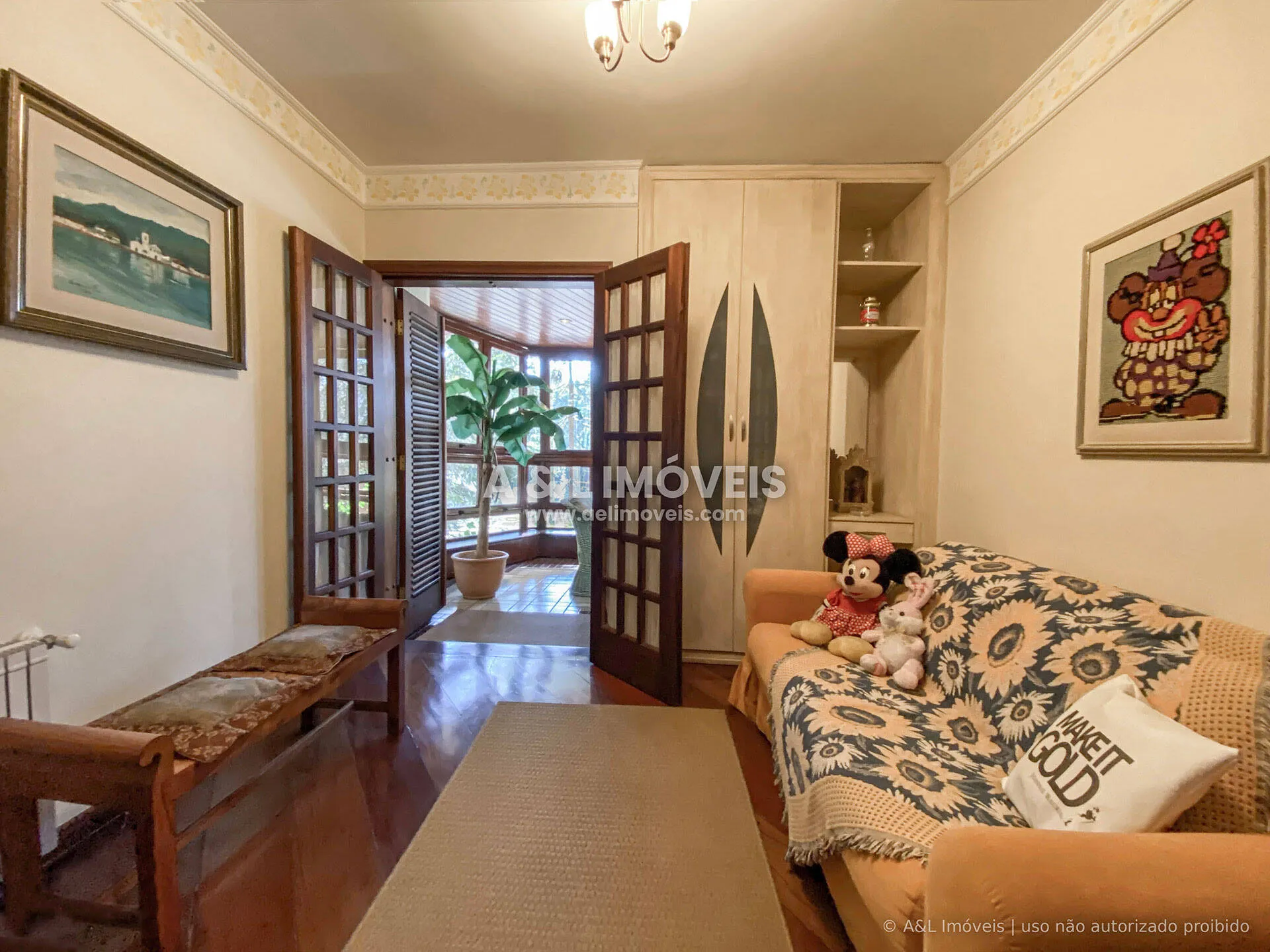 Imagem Cobertura Duplex Capivari | 152 m², 5 Dorms, Lareira e Calefação