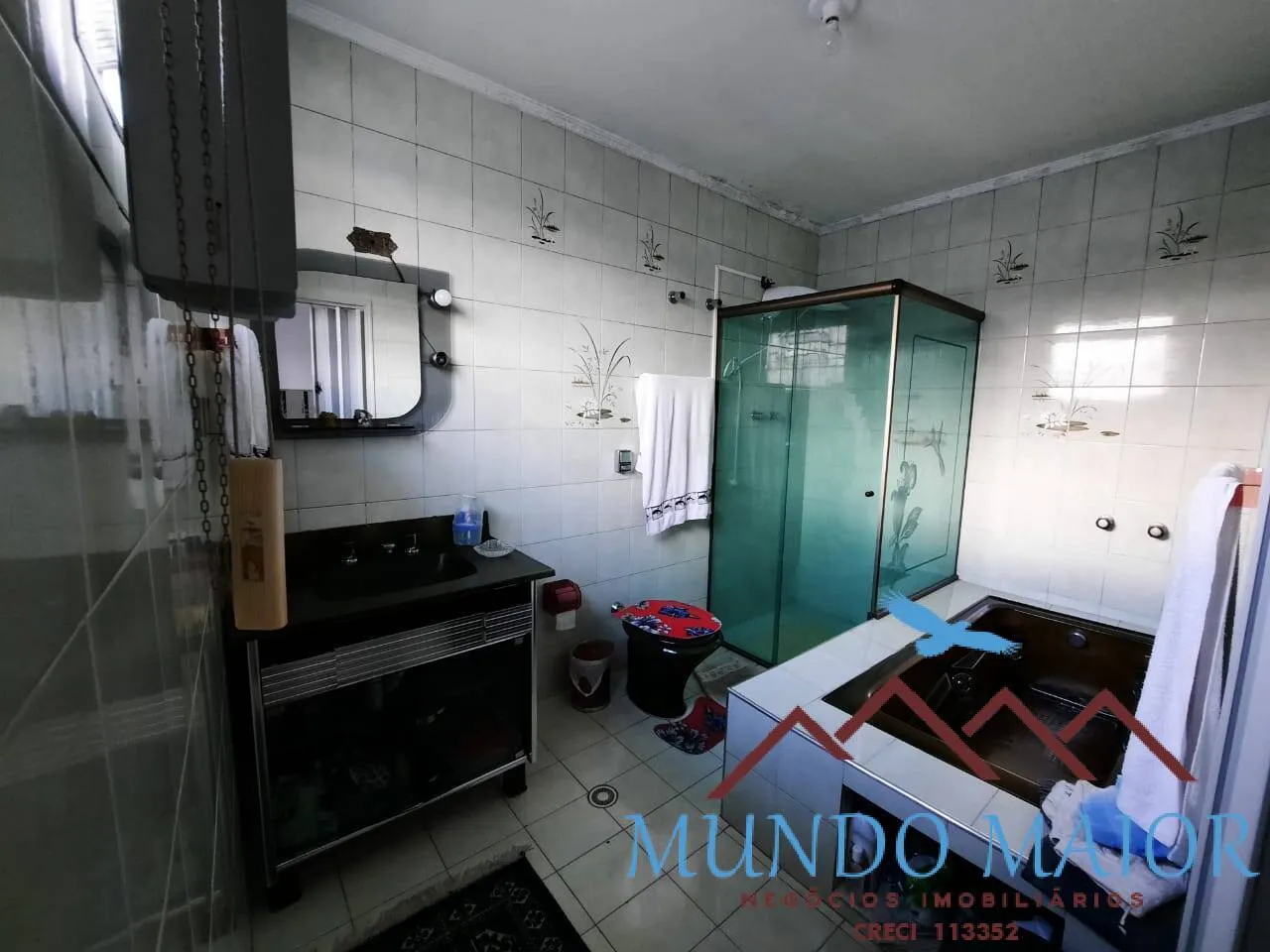 Imagem Casa com 4 vagas e 3 dormitorios 1 suite master e lavabo -Vila Suissa !!!!