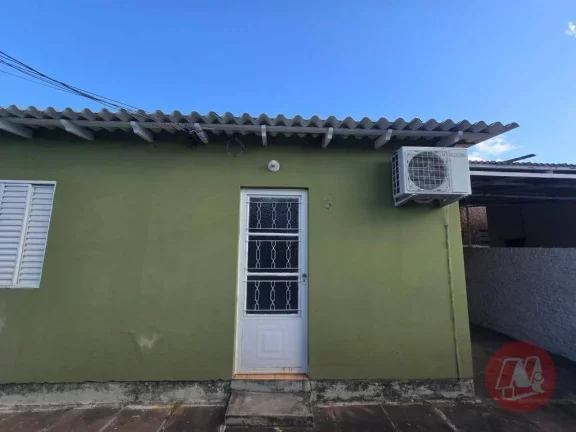 Imagem Casa com 2 dormitórios para alugar, 58 m² por R$ 1.615,00/mês - Medianeira - Porto Alegre/RS