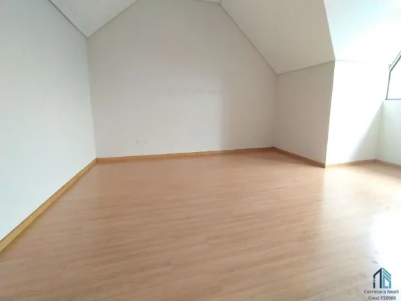 Imagem Sobrado a venda no Cajuru, 03 quartos c/ suíte em Curitiba PR