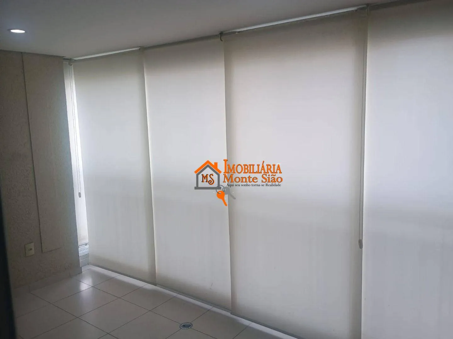 Imagem Apartamento para Locação no Bosque Ventura | 2 Suítes | Varanda Gourmet | 2 Vagas | Ao lado do Shopping Maia