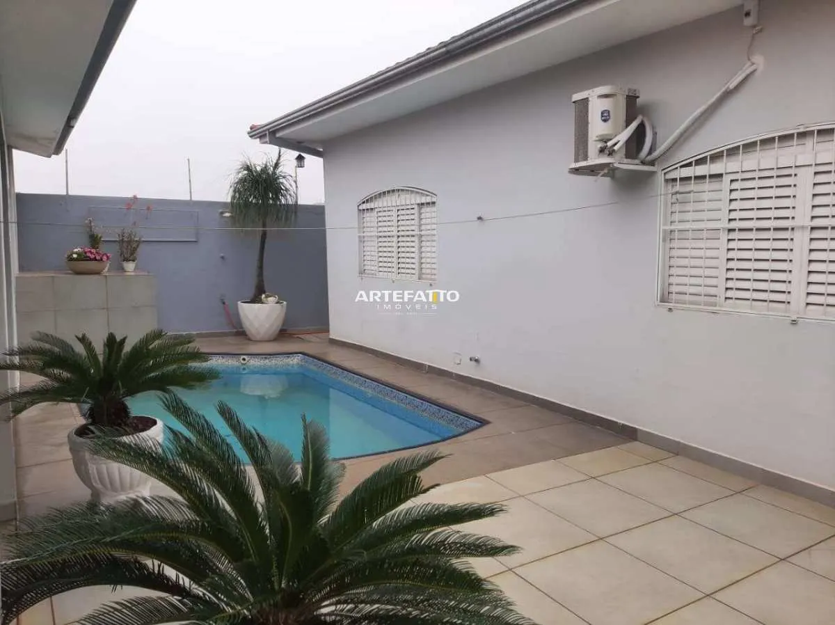 Foto do imóvel Casa à venda em Franca, Jardim Santana, com 3 quartos, 272m2