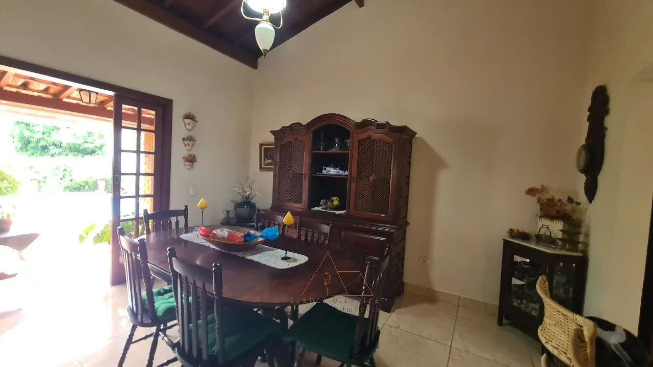 Imagem Oportunidade única: Casa em condomínio com 5 quartos e 2 suítes em Salto-SP, no Condomínio Fechado Village Haras São Luiz.