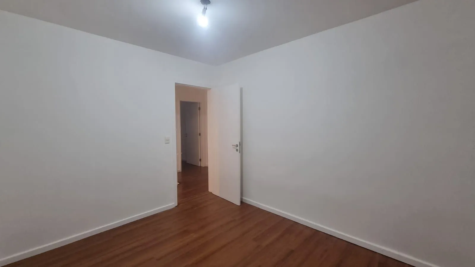 Imagem Casa Reformada de 197mq no Condomínio Villa Dei Fiori - Bairro Tristeza a venda na Zona Sul de Porto Alegre.