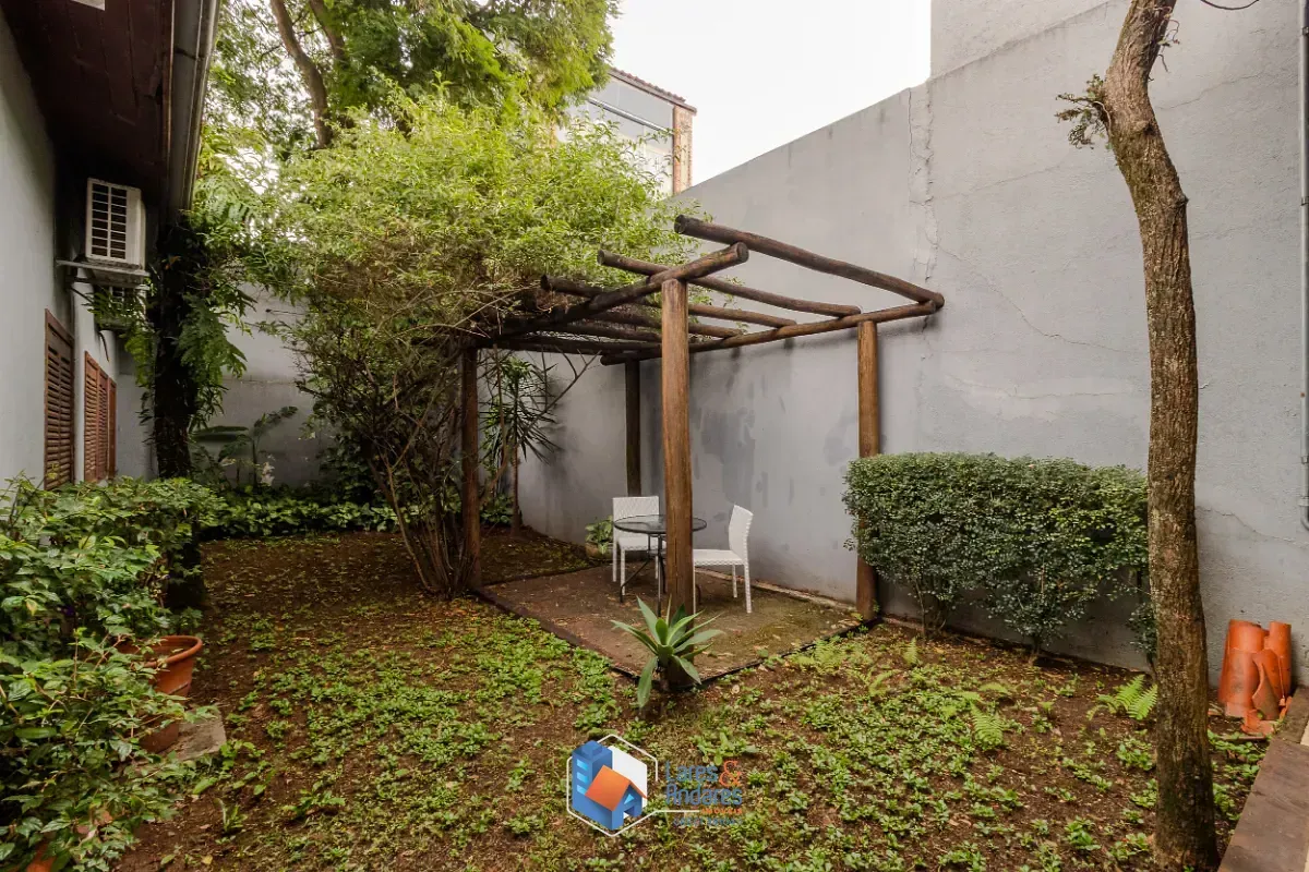 Imagem Casa para venda em Brooklin Paulista com 3 quartos, sendo 3 suítes, 242m²