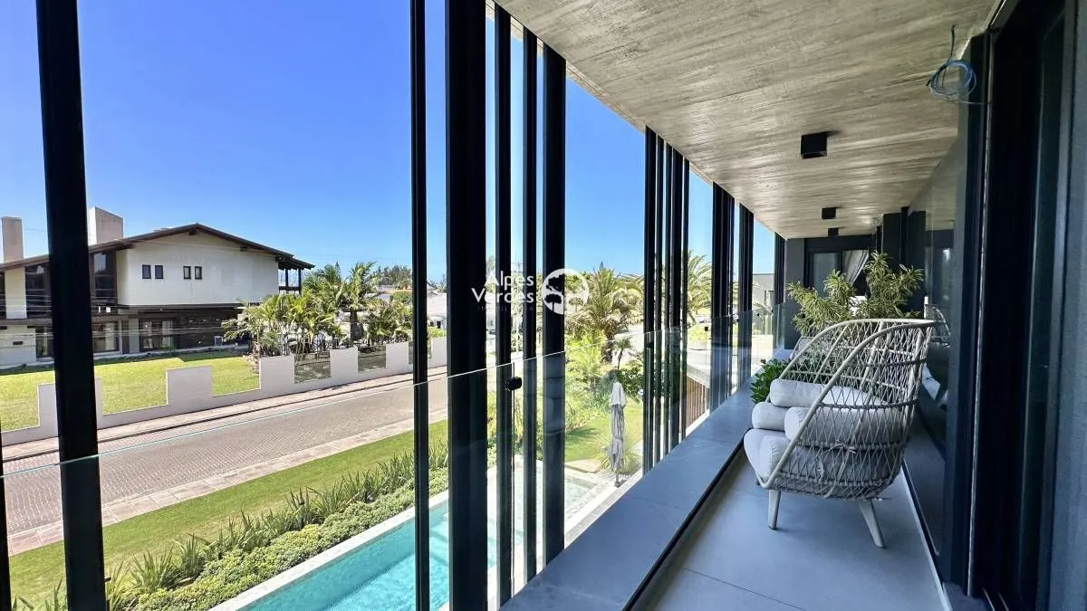 Imagem Vende-se casa prox a beira mar em Xangri-lá - 5 Quartos- Valor R$ 12.827.000,00