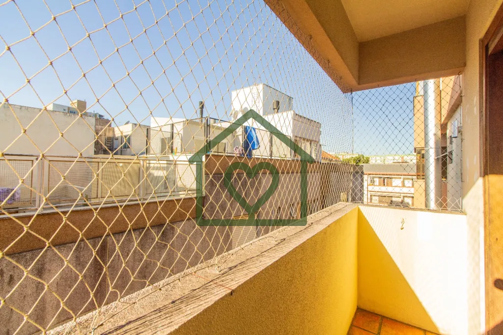 Imagem Apartamento de cobertura, de 1 dormitório com garagem no bairro Petrópolis! 
Desocupado! Ótima op...