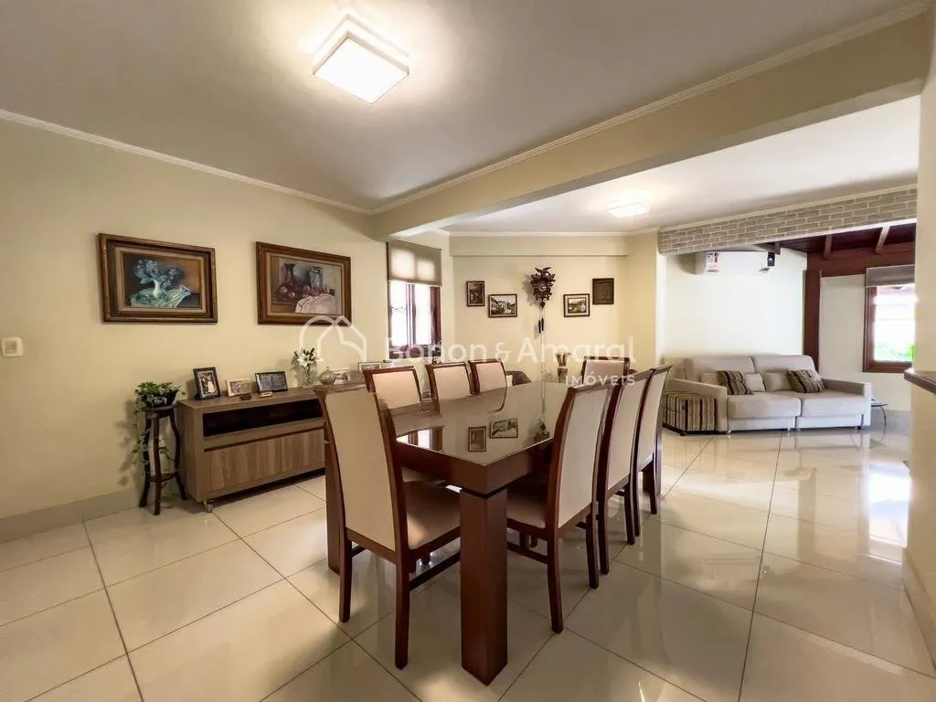 Imagem Casa à venda no Barão do Café com 3 suítes e amplo terreno