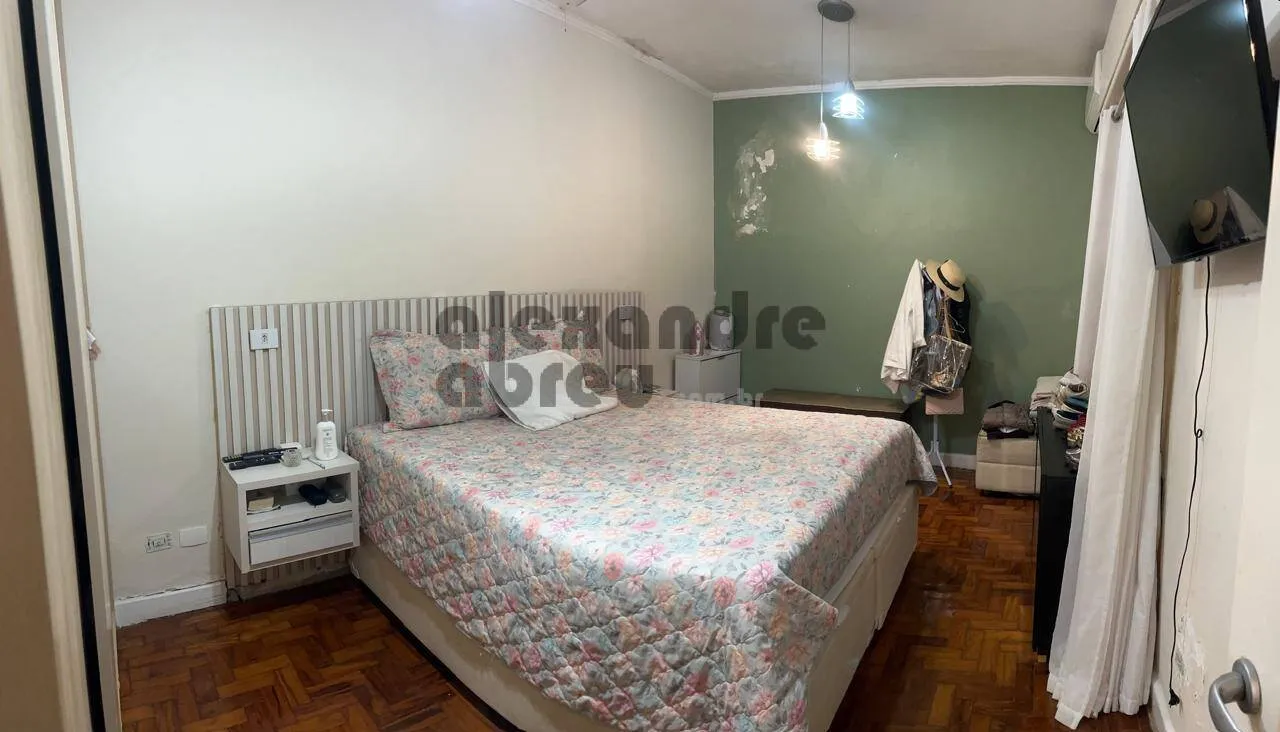 Imagem Casa com com 4 dormitórios próximo ao parque Ibiraquera.