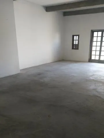 Imagem VENDA DE SOBRADO NO PARQUE NOSSA SRA. DO CARMO, 258m² com 2 suítes, churrasqueira, sala com lareira, quintal amplo e 06 vagas. CONSULTE-NOS.