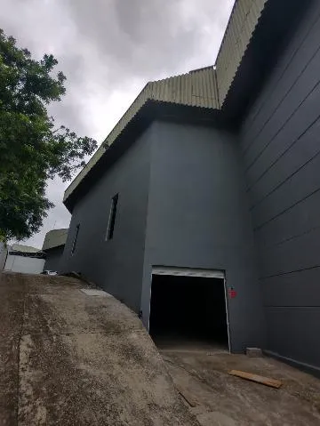 Imagem VENDA E LOCAÇÃO DE GALPÃO INDUSTRIAL EM CAJAMAR/SP, A/T 6.041m² e A/C de 4.000m², com pé direito de 12m e pertinho da Rod. Anhanguera. CONSULTE-NOS.