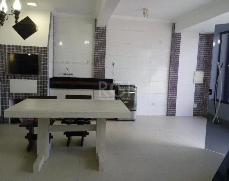 Imagem Casa Comercial em Hípica