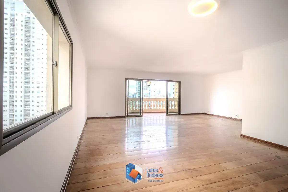 Foto do imóvel Apartamento para venda em Campo Belo com 5 quartos, sendo 2 suítes, 210m² em Rua Edson