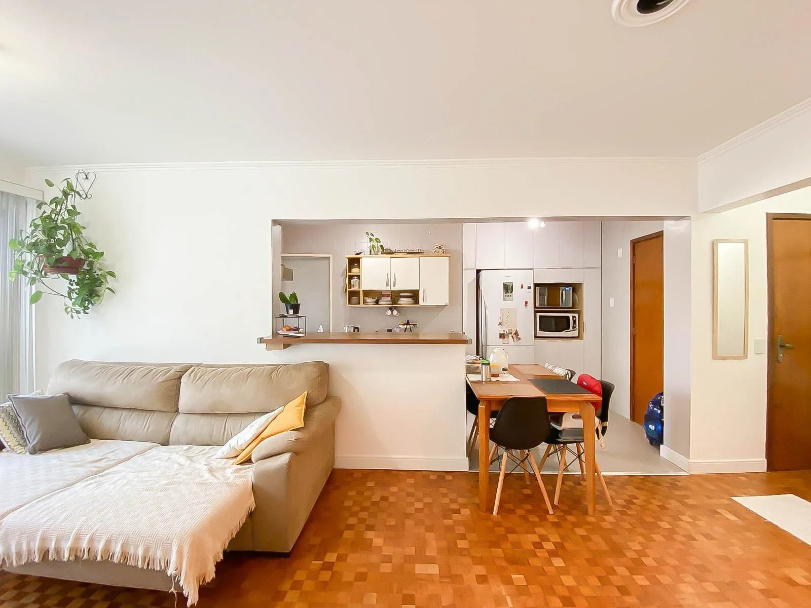 Imagem Apartamento 2 Dormitórios com Suíte, Closet, Escritório e Garagem no Rio Branco