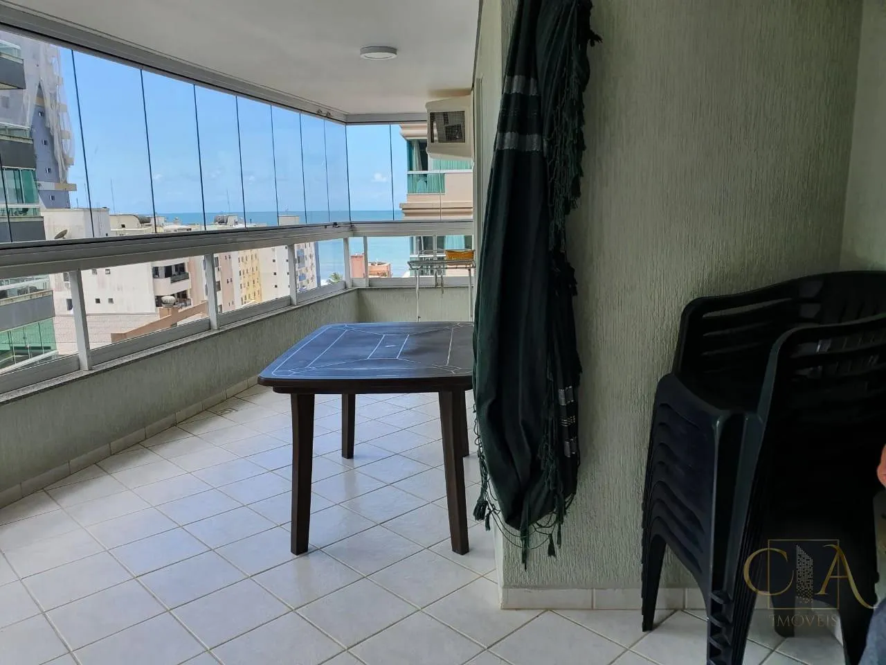 Imagem Apartamento para Temporada em Itapema, Meia Praia, 3 dormitórios, 1 suíte, 2 banheiros, 1 vaga