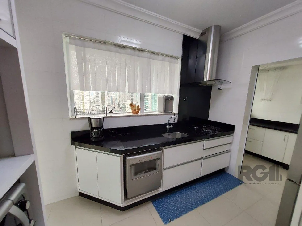 Imagem APARTAMENTO 3 SUITES - ANDAR ALTO - VISTA PARA O MAR - MEIA PRAIA - ITAPEMA - SC