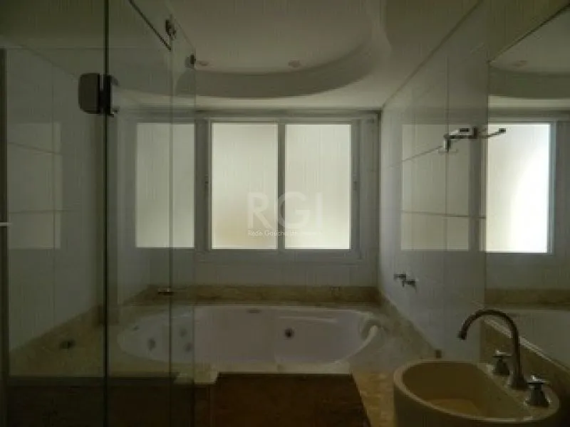 Imagem Apartamento para Venda - 190m², 4 dormitórios, sendo 4 suites, 2 vagas - Navegantes