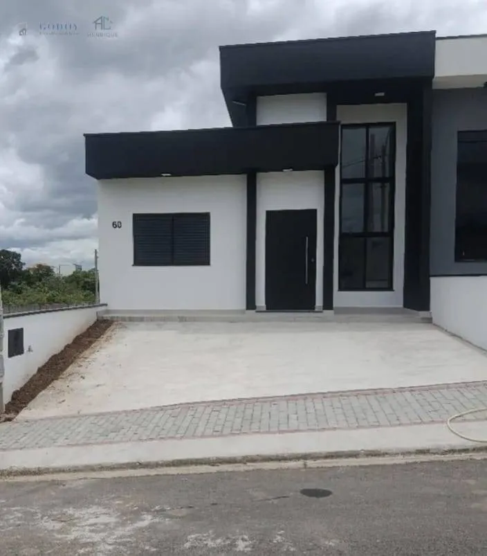 Foto do imóvel Casa à venda no Condomínio Bosque da Imperatriz - Pindamonhangaba