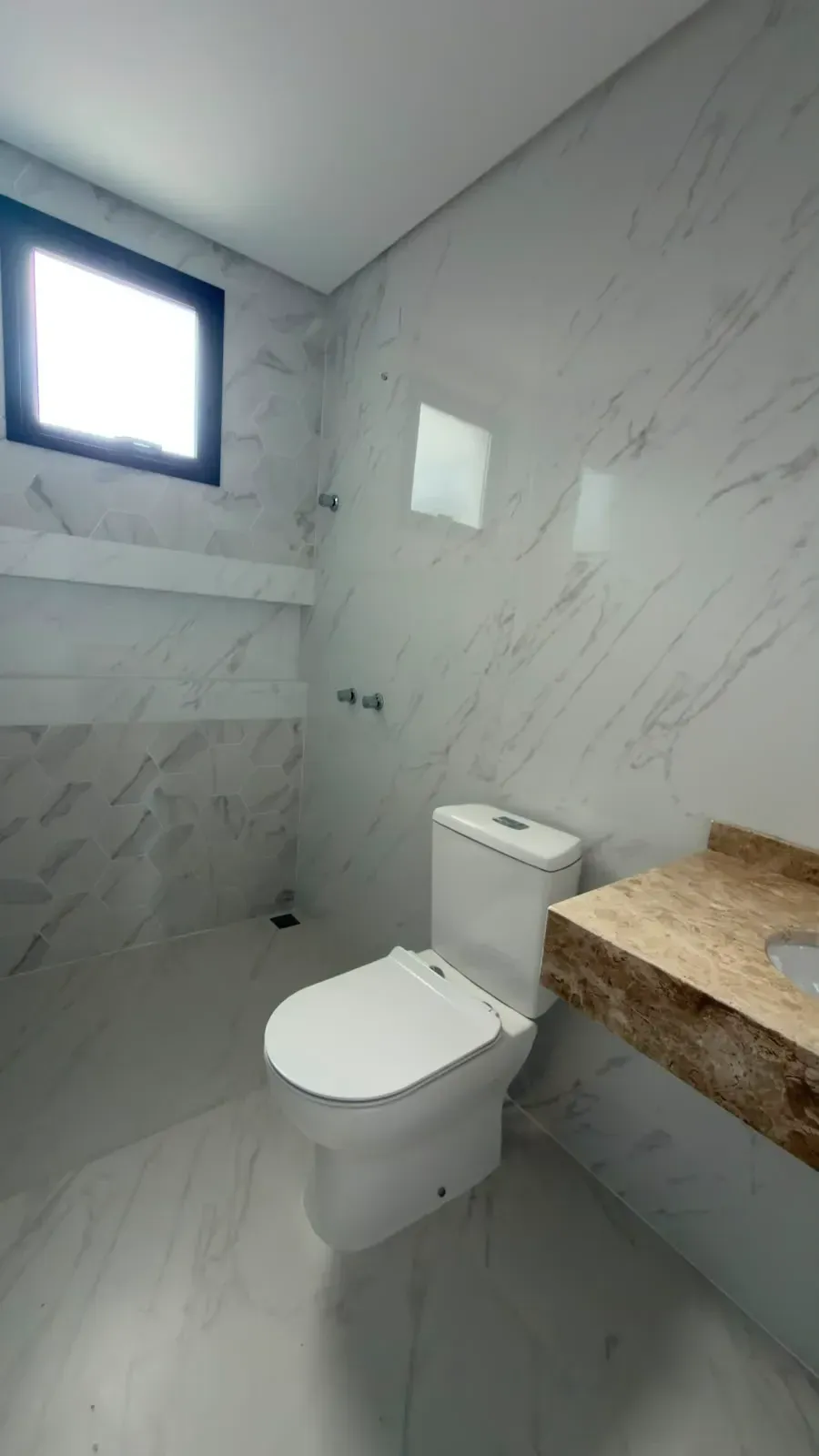 Imagem Sobrado com 3 Quartos à Venda, 140 m² em Boa Vista - Curitiba