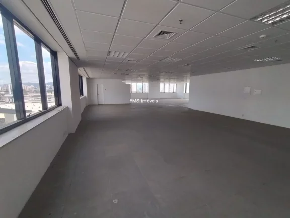 Imagem Conjunto Comercial de Alto Padrão com 8 Vagas de Garagem na Barra Funda, São Paulo-SP: Imperdível!