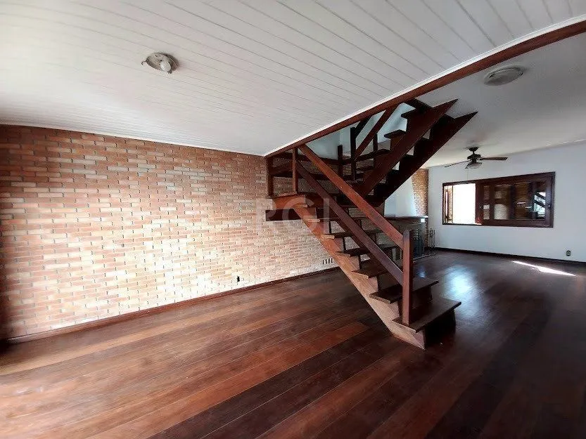Imagem Casa para Venda - 224m², 3 dormitórios, sendo 1 suites, 3 vagas - Santana