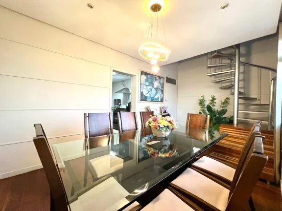 Imagem Cobertura à Venda com 150m², 3 Quartos, 2 Suítes e 4 Vagas -Excelente Local