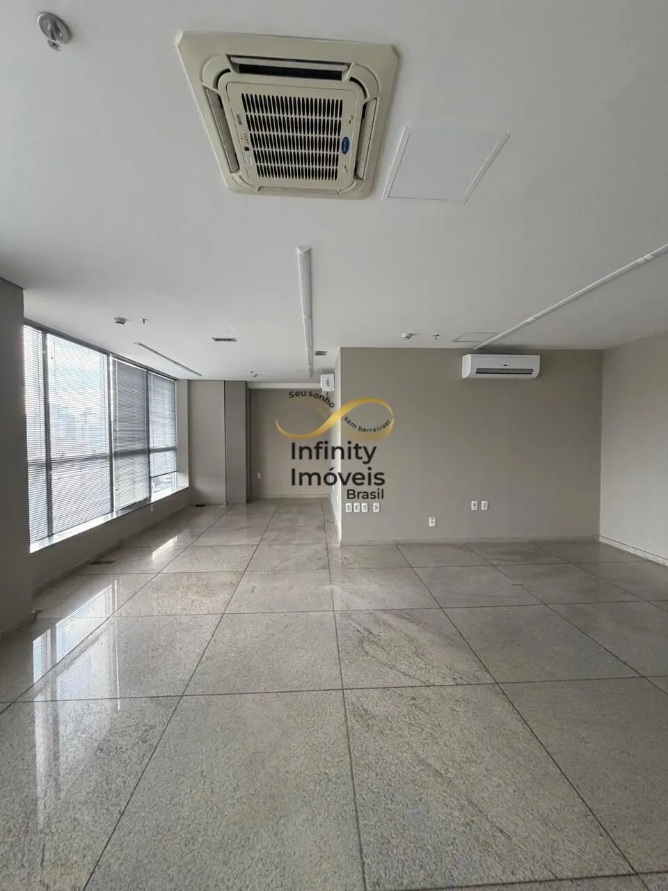 Imagem Sala comercial à venda no bairro Santa Efigênia - Belo Horizonte/MG