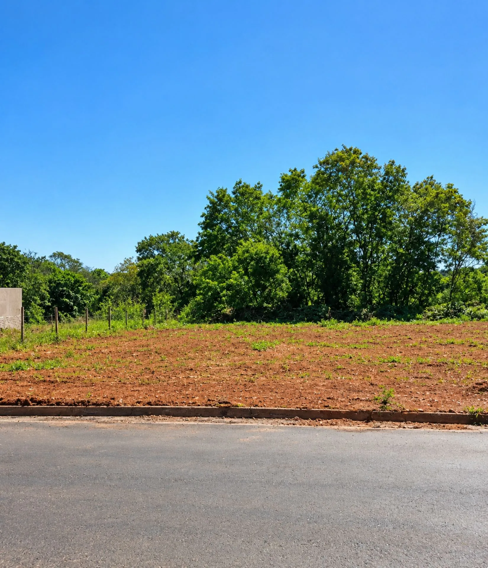 Foto do imóvel Terreno centro de Chapada Dos Guimarães em Próximo a praça dom wunibaldo
