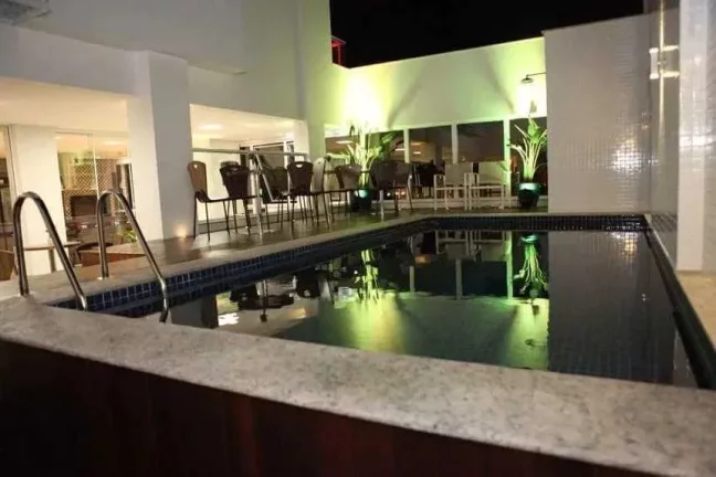 Imagem Apartamento mobiliado com 1 dormitório e 1 vaga de garagem no bairro Ariribá em Balneário Camboriú
