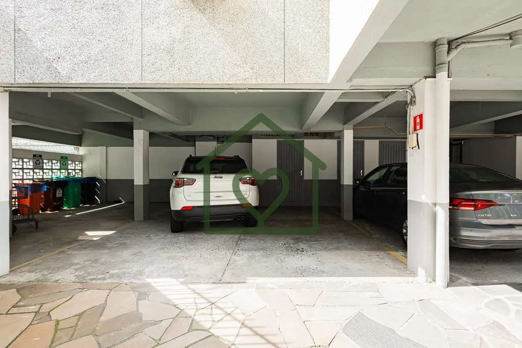 Imagem Excelente apartamento semi mobiliado com "sacada e lareira"na Tauphick Saadi!
Com 149m2 de 3 dormitÃ...