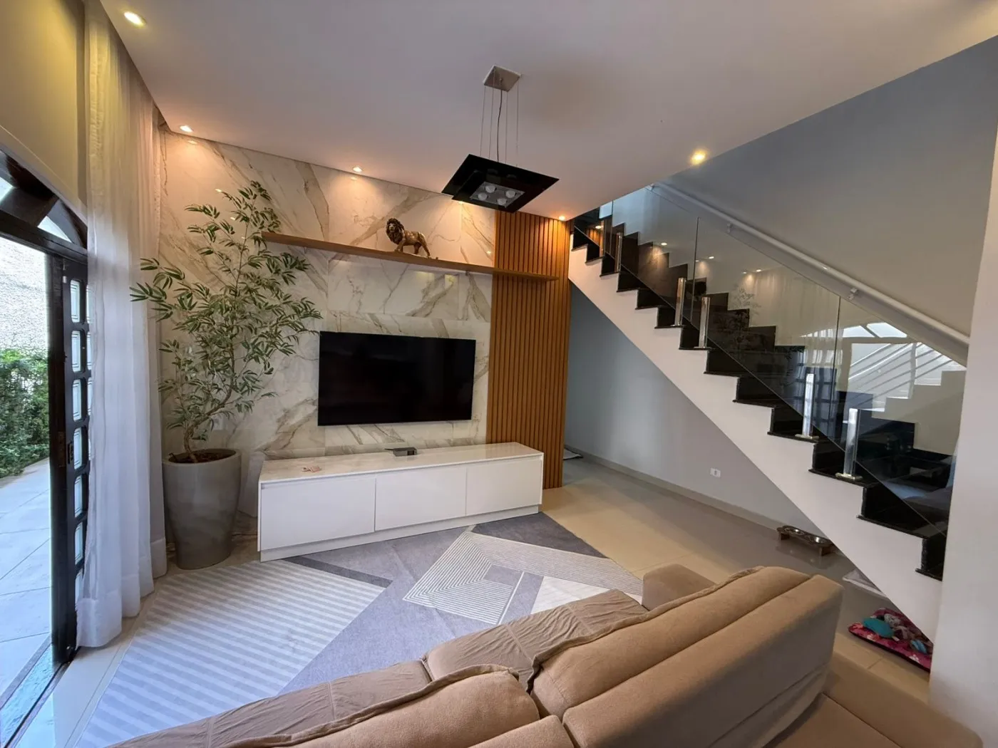 Imagem Casa para Venda em Mongaguá, Jardim Praia Grande, 4 dormitórios, 4 banheiros, 5 vagas