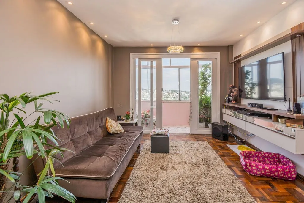 Imagem Apartamento de 3 dormitórios à venda no Bairro Rio Branco - Porto Alegre