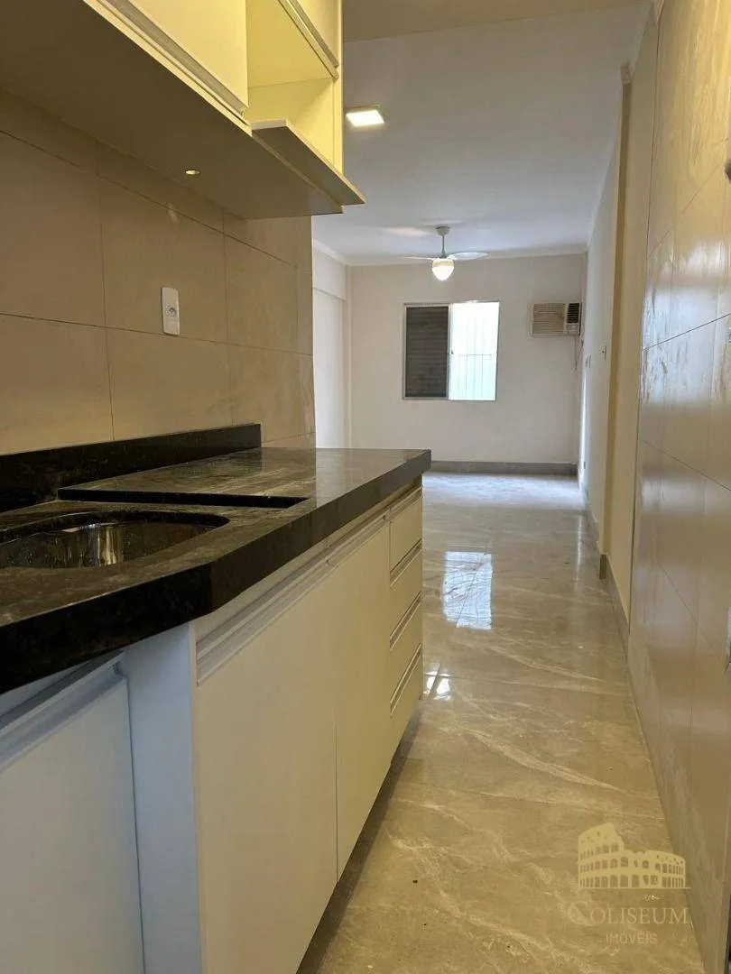 Imagem Kitnet com 1 dormitório à venda, 33 m² por R$ 220.000,00 - Canto do Forte - Praia Grande/SP