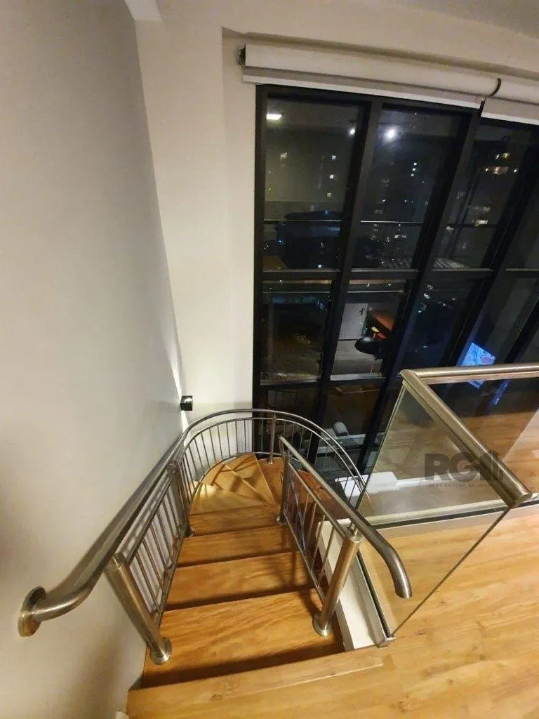 Imagem Excelente apartamento Duplex de 74m² com 01 suíte e 2 vagas.