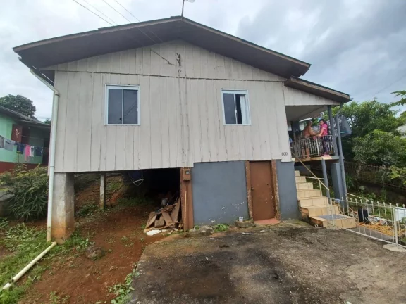 Imagem Casa para Venda em Concórdia, Santa Cruz, 4 dormitórios, 1 banheiro