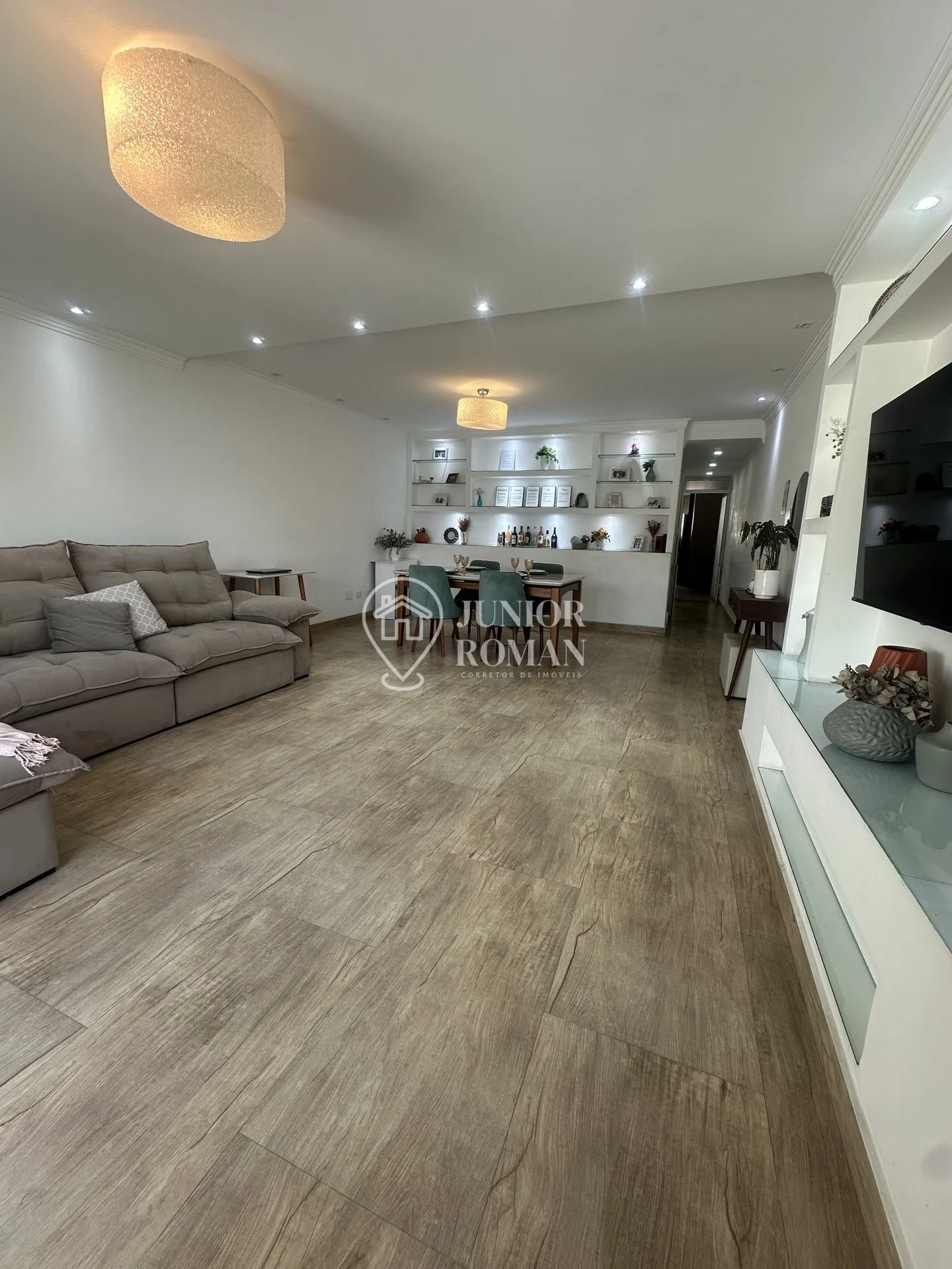 Imagem SOBRADO ALTO PADRÃO 4 DORM l 2 SUITES l ÁREA GOURMET E 5 VAGAS | NOVA PETRÓPOLIS - SBC