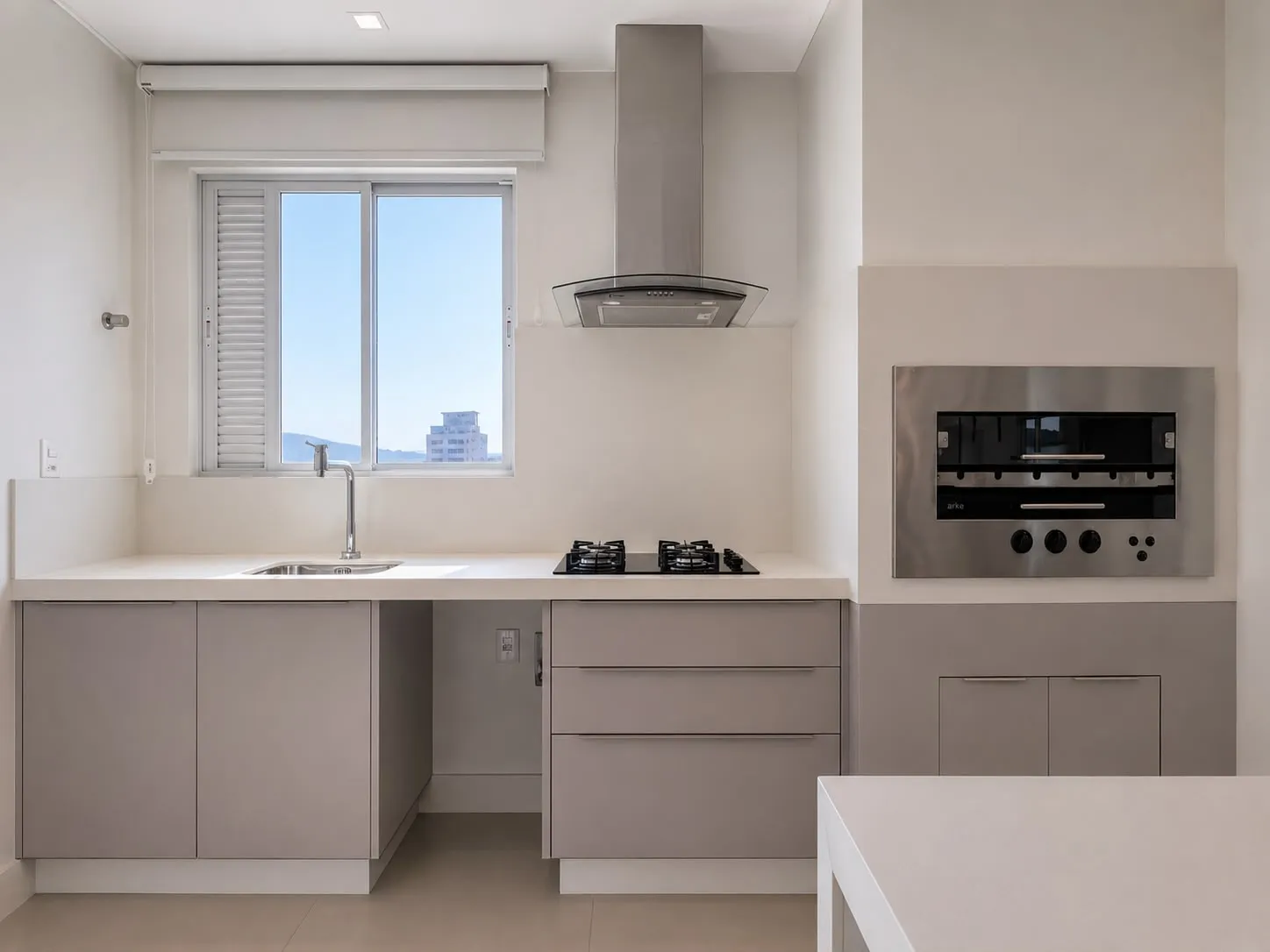 Imagem Apartamento com vista para o mar à venda com 129m2 por R$ 2.690.000,00